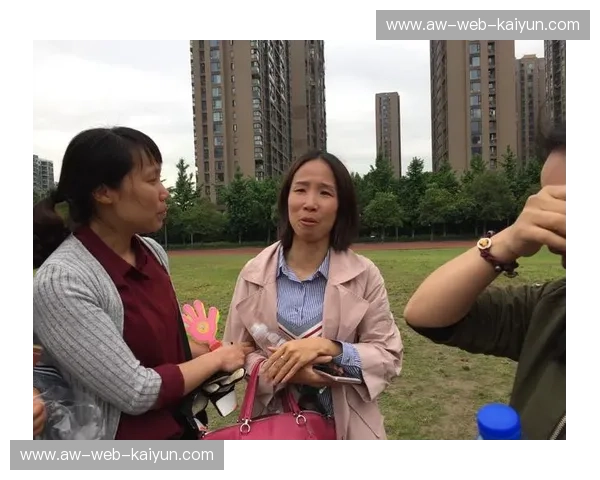 绿茵之巅的较量：克拉斯诺与托斯诺的冰火之歌